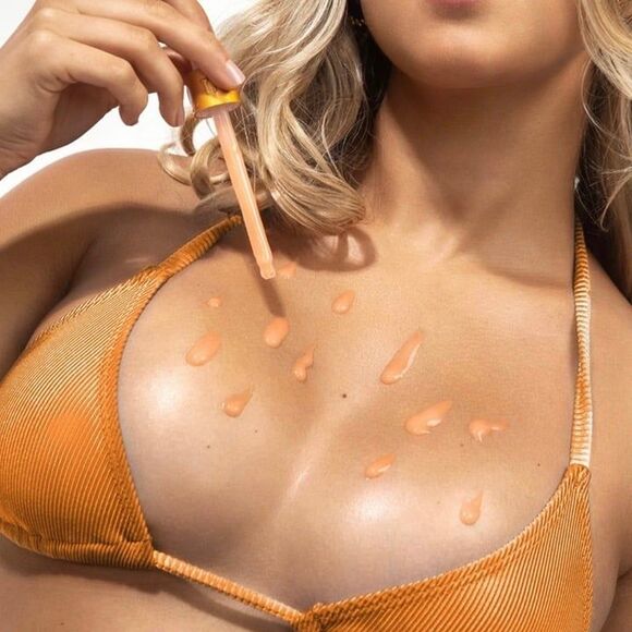 TRULY Beauty: mini Nice Melons Boob Serum - Picture 4 of 4